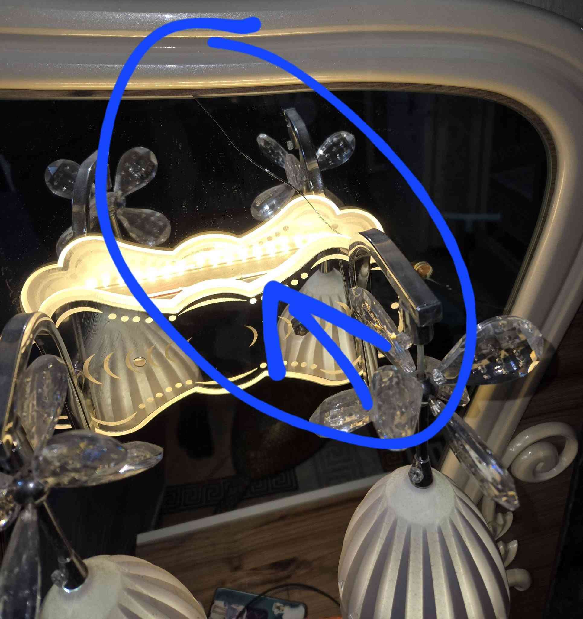 غرفه تركيه للبيع ثقيل مو عاديه مستخدمه قليل  بيهه فقط هاذ الفطر بلجانب مال الجربايه ماينشاف ٨ قطع الغرفه  سعرهه ٩٠٠ وبيهه مجال  عنواني المجر الكبير  رقم ***********
