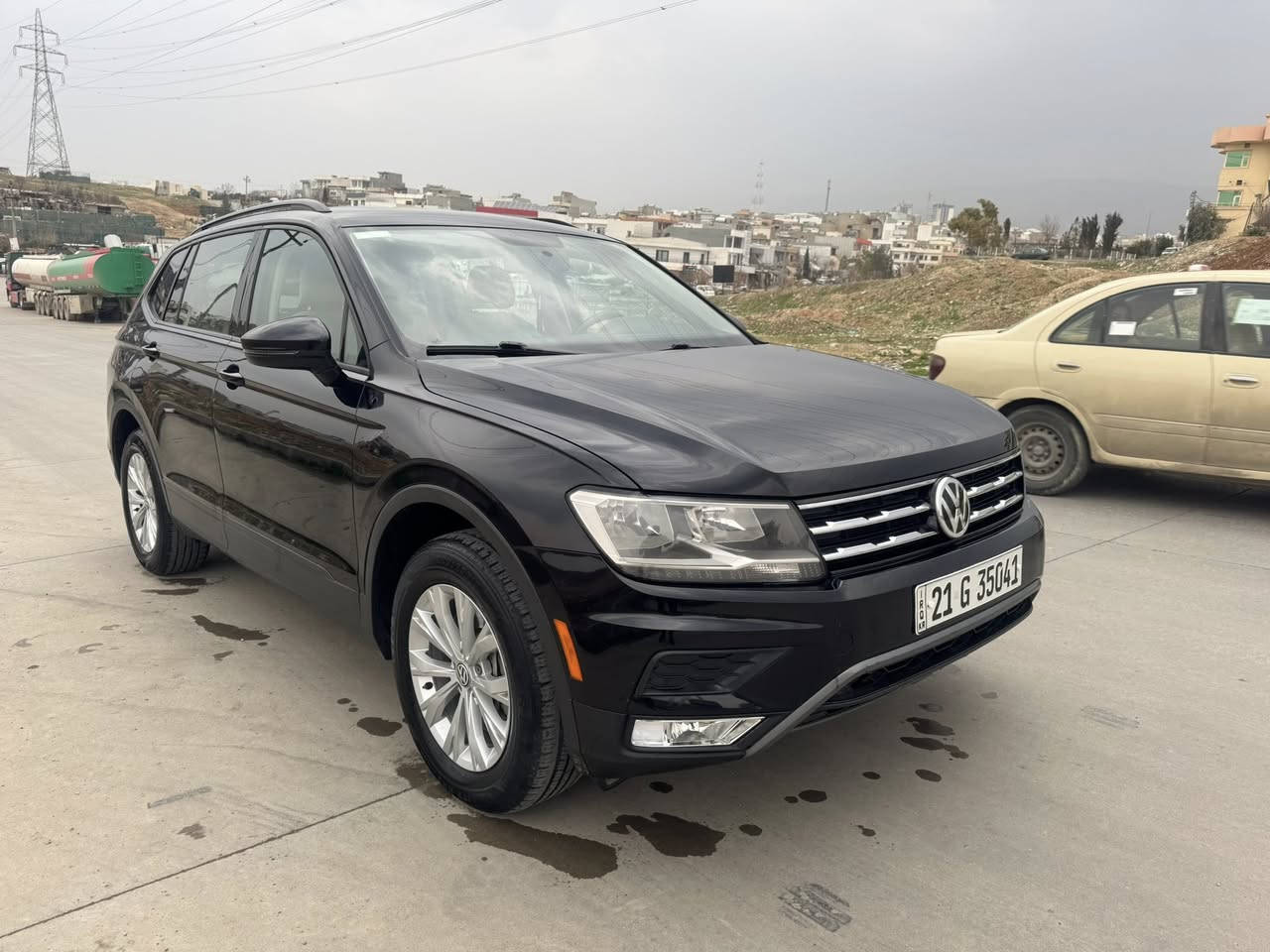 فوكس. واگن. تيكوان موديل ٢٠٢٠فول بس. فتحه و بسمه مابي
سياره بس باب  سايه ق ورا سايق صبغ بدون دواخل بدون ئيرباگ 
حتي بدون بارد بدون شغط 
حاديثه كولش بسيط  
حتي دعميات مابي صبغ 
گيرو محريك  مابي ايي خلل 
حجر صالوسا  موجود
سبير مانازل كتلوك شريكه  موجود 
تبريد اثنين قطعه 
ارباك كوله شريكه. ماطاك 
تبريد شغال كهربائي كوله شغال 
صدها حداديه ميه بل ميه 
سنه ويه جديد نفس يوم احول 
بئيسمك  
رقمها سليمانيه 
موكان سياره سليمانيه 
استفسار هاي  رقم 
***********
مواسفات سياره 
١شاشه كاميرا
رادار امامي خلفي سكن سايق مدور رادارات موجوده 
٢تحكم سترن 
٣تحديد سورعه 
٤فورويل دفع روبا عي 
٥سبورت 
٦ئوتو بارك 
٥مود يمشي موجود نيزام ئيكو 
سياره. ماشيه. ٨٤الف كيلو متر 
مرايات ئيشاره 
اكو هواي ماصفات. بي 
سعرها ١٣٩. $
