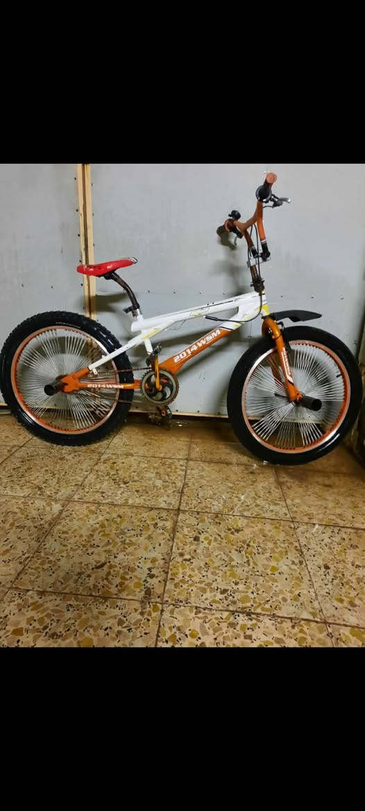 سلام عليكم بايسكل بي ام اكس حجم 26  نقص صجم خلفي  سعر 35 أو مراوس حسب قناعه


**إذا كنت صاحب هذا الإعلان وتريد حذفه لأي سبب، رجاءا أرسل رسالة إلى الدعم الفني**