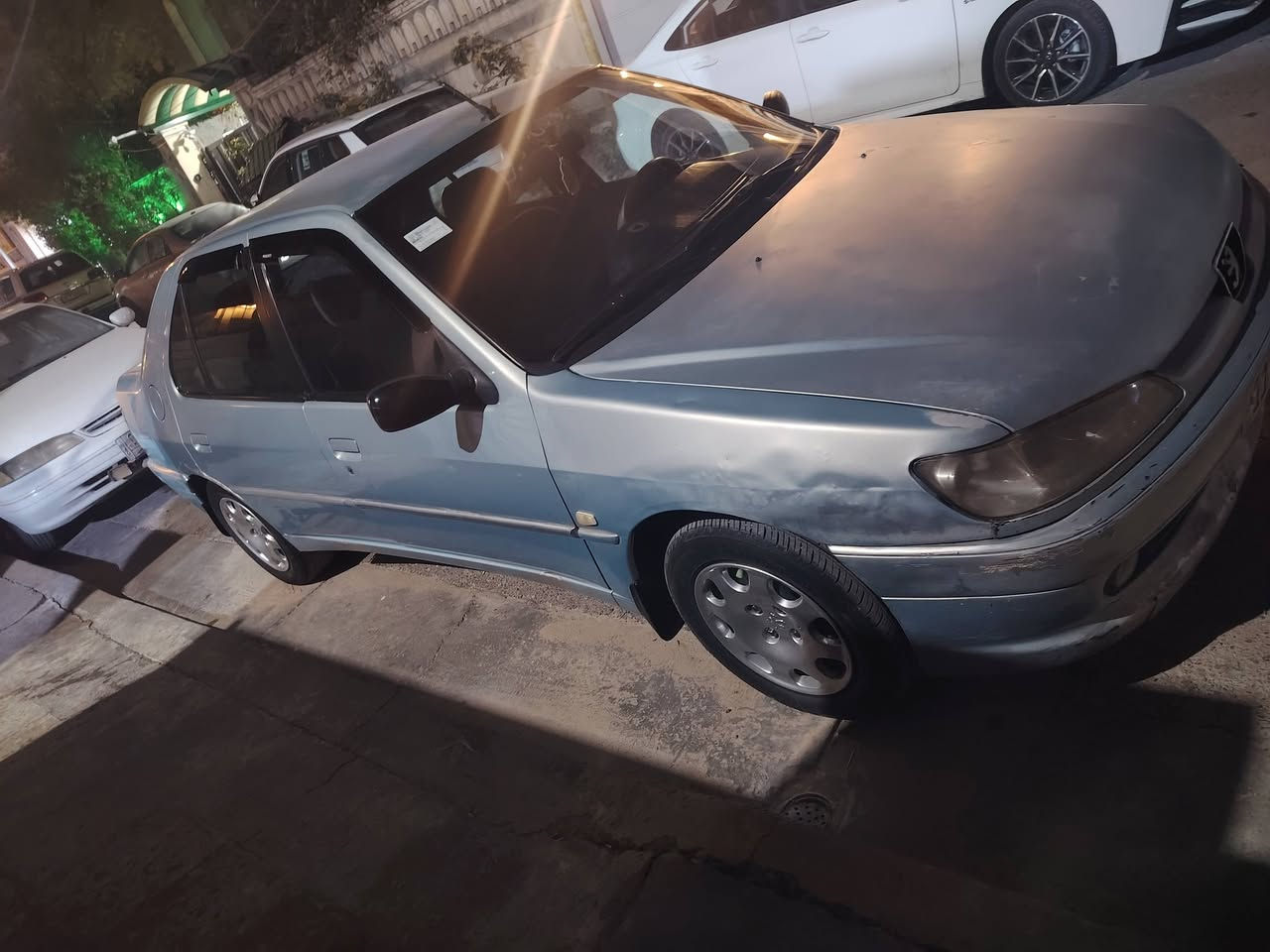 بيجو مديل 2001 فرنسي
كير مكينه تبريد صدر امامي خلفي كهربائيات دواخلها 
الغرفه مدوشمه  كله جديد ب شرط
رقم بغداد دولي ب اسمي
السياره الكشر بلادي بيها جراد
السعر ب 44 وبيها مجال 
مكاني بغداد الدوره
***********
