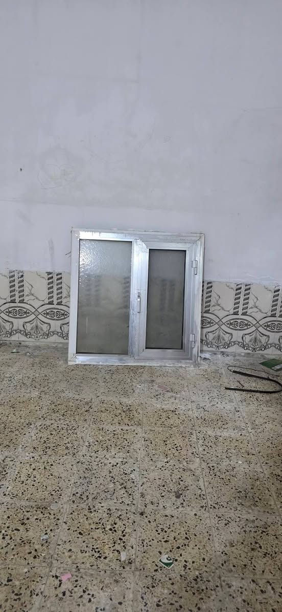 أبواب نضيفه للبيع إلي يردهن يتصل على هذا الرقم ***********
