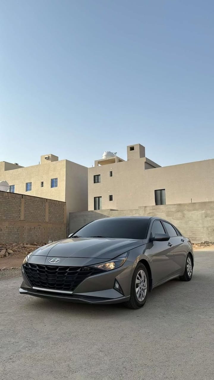 السلام عليكم
سيارة هونداي النترا نظيفة شبهه جديده موديل 2022_2021
لبيع مستعجل عليها
مثل مشوفون بصوره نظافتها رايدها ب160 ورقه وبيها مجال لشراي وتفاصيل و اي استفسار على هذا الرقم الاتصال ***********
