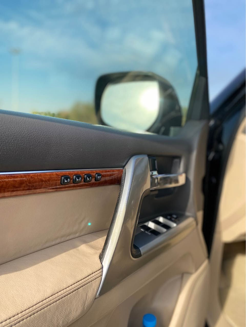 سلام علیکم
• TOYOTA LAND CRUISER
• مۆدێل2013
• مواسەفات VXR
• کوشین جلد کارەبای 
• کوشن سێ مۆدی غەزنی هەیە
• کوشن ساردوو گەرم
• بزوێنە (8) پستن
• بزوێنەر 5.7
• سنوق شەفت
• سەلاجە
• سەماحەJBL
1. ژ.م: ***********
2. ژ.م: ***********
سلام علیکم
• TOYOTA LAND CRUISER
• مۆدێل2013
• المواصفاتVXR
• کوشنات جلد
• کوشنات کهربائی
• کوشنات غزن
• محرک(8)Vصلندەر
• محرک5.7
• صندوق شفت
• الصلاچة
• صماحا JBL
• تبرید مرکزی
رقم:***********
رقم:*********** أربيل, العراق
