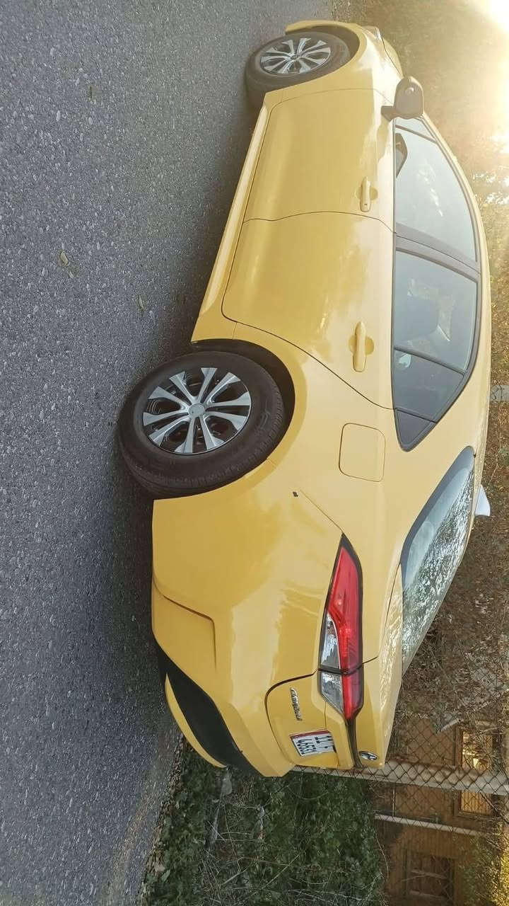 سلام عليكم كورلا هايبرد موديل 2022 وارد امريكي سياره باسمي دفتر بانزين بي  سنويه الى نهايه 2029  شرط التحويل مشروع وطني  تحكمات رادر بصمه بچم كبس بدون ايرباك السياره ضررها خلفي صندوق وجاملغ الخلفي ماشيه 73 ميل
الشراي يتصل ع واتس اب او على الخط *********** السعر 147   واخوان الموشراي لايكسر ب السعر وممنون منكم
