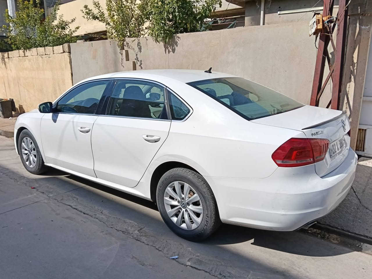 باصات موديل 2014
5سلندر 

السياره بيها تصفيات اثر شخوط بدون ضربه 

المواصفات 

تثبيت سرعه 

شاشه بلاديه +كامره خلفي 

كهربايات كلها شغال 

سياره مانقصها برغي 

اربع مواصفات 

رقم اربيل شرط التحويل 

السعر // 130 ورقه 
وبيها مجال حك الجيه 
مكان السياره كركوك حي الواسطي 

رقم الموبايل ***********
