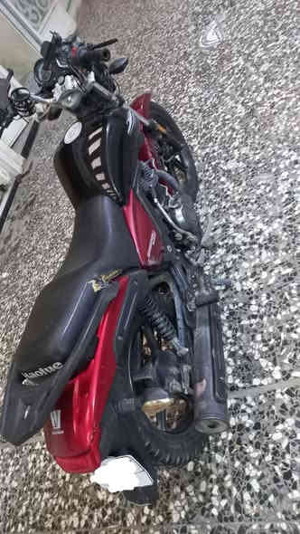 موطور هاوجي كلاسك محرك مكفول بس الويل لامامي بيه طعك بسيط كلش وتانكي مبدل سعر مليون و600وبيه مجال حك الويل لأمامي
للتواصل: ***********
