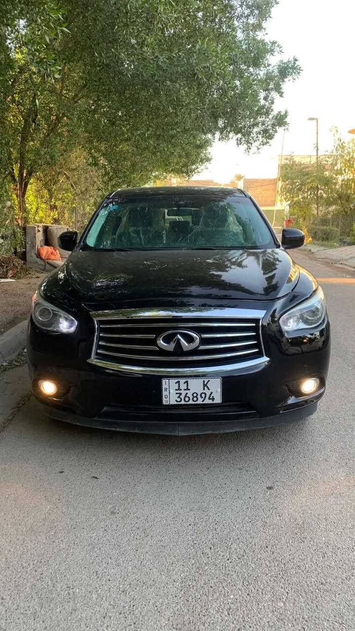 للبيع او مراوس انفنتي JX35 2013  السياره تقريرها كلين مبيها اي حادث من امريكا رقم بغداد بأسمي رقم وهزه جديد السياره  نتركت فتره طويله وصبغتها حزام بدون اي حادث او ضربه فقط صبغ بسبب الشخوط والجراد كير جديد حداديه جديده 7 راكب
مواصفاتها فول 
بصمه ابواب + بصمه تشغيل  
سلايد روف 
٣ قطع تبريد 
جنطه كهرباء 
كشنات تدفئه 
كشنات كهرباء 
تحكم ستيرن جهتين 
حساسات اماميه خلفيه 
وبقيه المواصفات المعروفه 
ماشيه ١٢٩ الف ميل 
رايدها بـ 12.500$ يعني 125 ورقه وبيها مجال 
مكانها ديالى 
اي استفسار اتصال على الرقم 
***********
