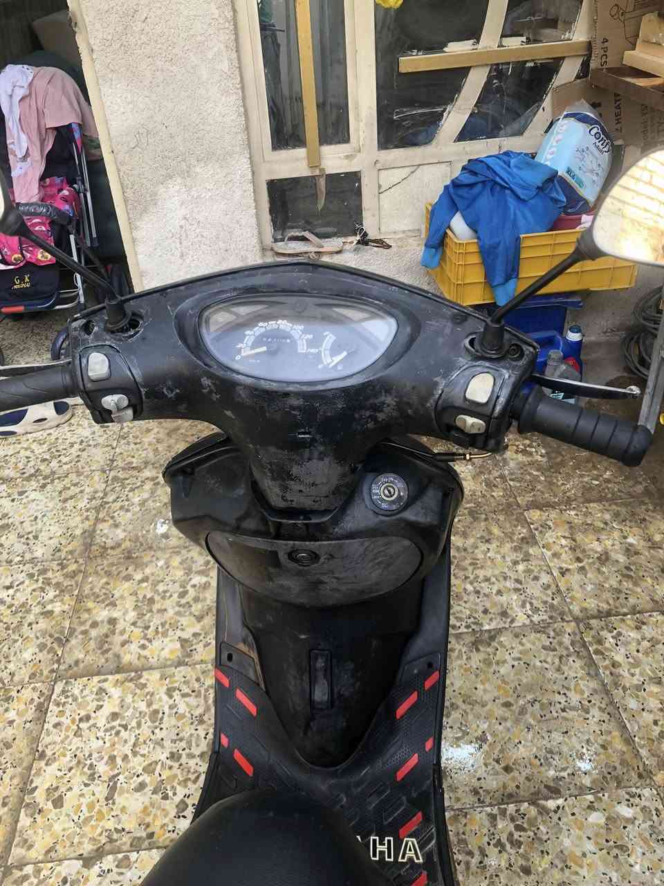 من رخصة الادمن السلام عليكم اخوان دراجة 140 شلعة معدل محرك اخرس لانضوح ولاتبخير سلف وهندر بكل وكت خير من الله هورن اشاير دبل اشارة لايت حساس بريك بك لايت قفل ستيرن قفل صندوق قفل بانزين كفرات أصلية ختم واحد مع المحرك دراجة الف ماتصرف عليهة السعر 400 العنوان بغداد الجديدة الامين الثانية للتواصل وتساب *********** فقط الشراي يتصل بدون زحمة وبدون مراوس
