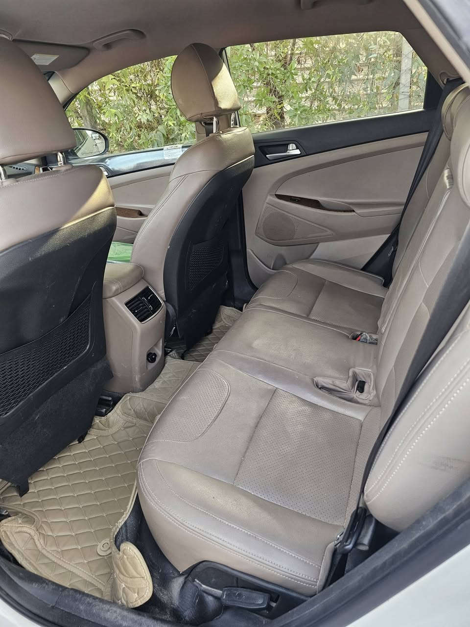 توسان موديل ٢٠ تشغيل عن بعد بغداد بسمي ماشيا ١١٠ سونار موجود عنوان بغداد جكوك  *********** سعرهه ٢٠٠ قفل
