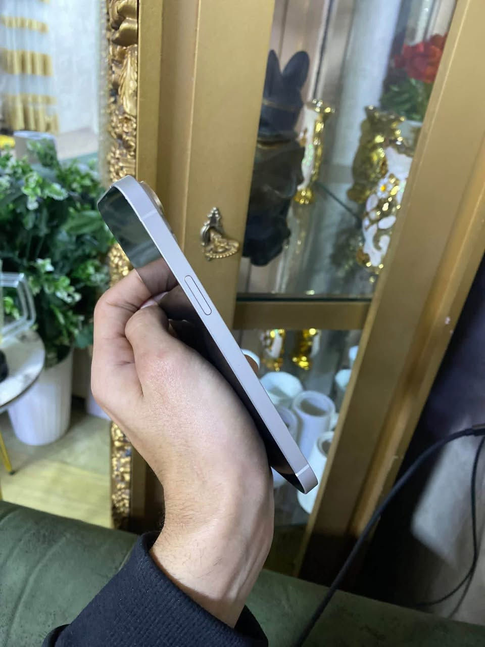 مرححبا ايفون 14 بلاص جبير
ذاكرا 256
لون  مميز 
بطارية 100 اصليه مبدله
شاشه اصليه وكاله الله يشهد
فيس ايدي شغال بصمه
شرق اوسط
نضافة 100‎%‎
كامل ملحقات الاصلية
 وبيه ضمان سبوع اي خلل او عطل يرجع
السعر 425 قفل بيع *********** عمارة, ميسان
