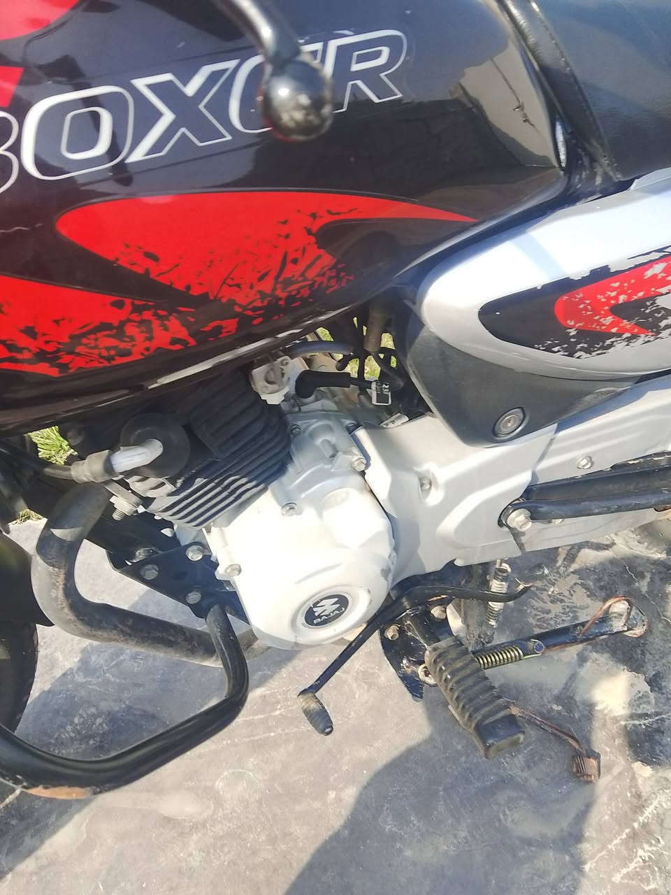 دراجه بوكسر موديل 2023 مكان تقاطع النهروان سعر 1400 وبيه مجال بسيط رقمي ***********
