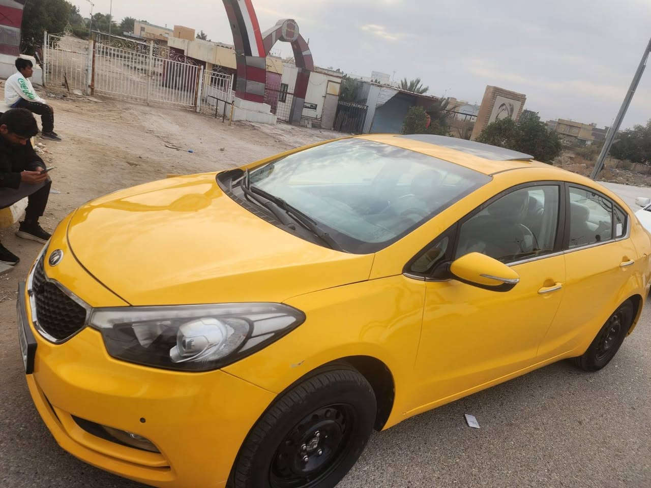 كيا سيراتو سياره فول محرك 800  السعر 110    
***********
