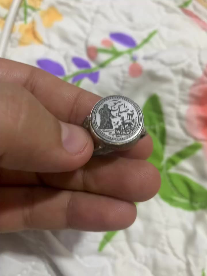 مجموعه محابس عددهن 7 كلهن للبيع سعرهن 200 قفل اغلبهن صياغه يدويه وحجار اصليه وقديمه جدا مكاني بصره


**إذا كنت صاحب هذا الإعلان وتريد حذفه لأي سبب، رجاءا أرسل رسالة إلى الدعم الفني**