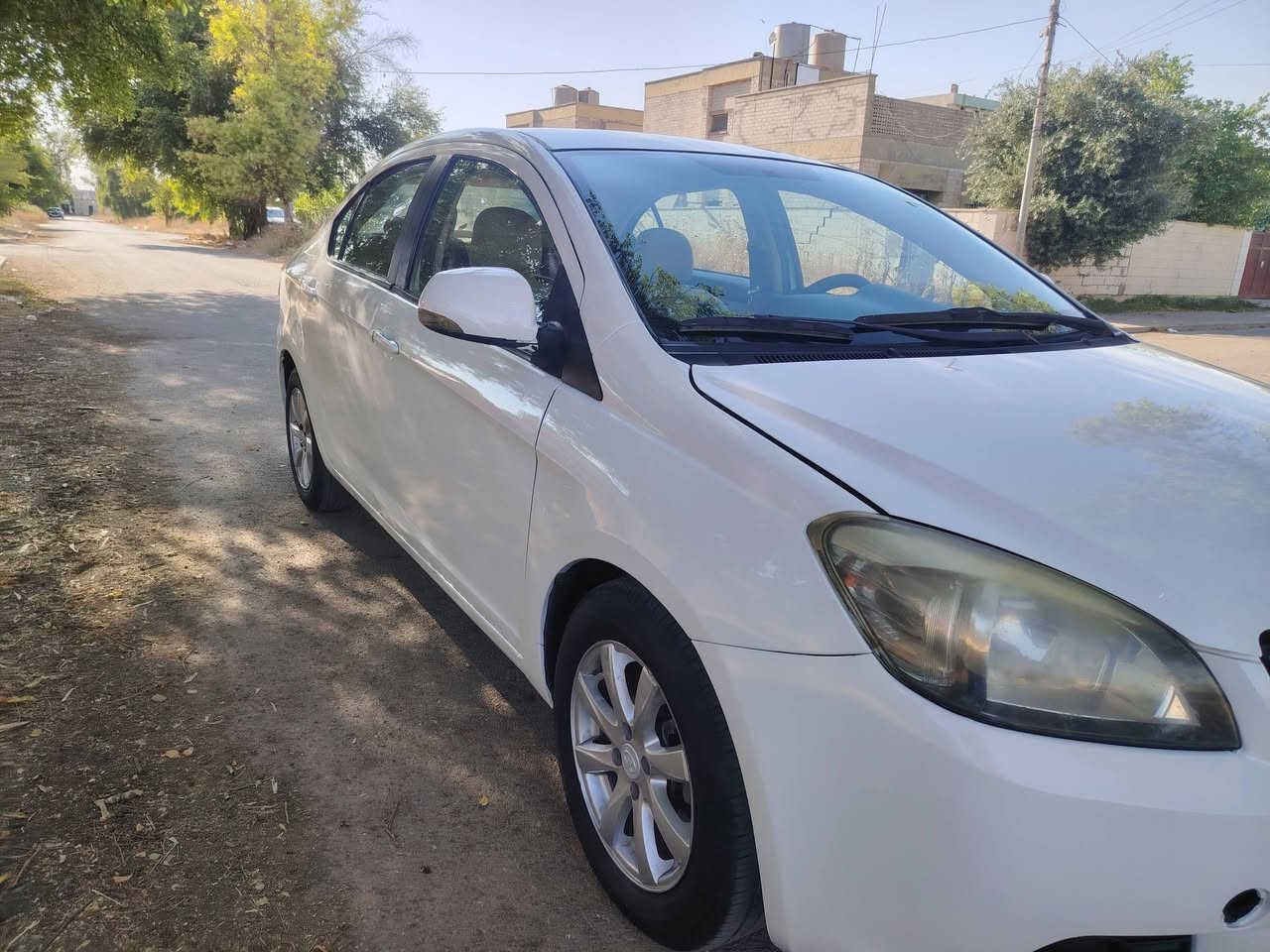 كريث ويل ٢٠١١
سعر ٥٢ بي مجال بسيط
شراي يتصل
*********** 
بغداد مشروع وطني مكان سياره كركوك
محرك يارس ياباني
بدون اي ضرر
تبريد ثلج
تدفئه
صدر امام خلفي دسكات دبلات كلها جديد
شاشه ايباد سماعات
سياره ما تصرف عليها ربع
مصبوغه جماليه بدون معجون  صورها موجود قبل صبخ
