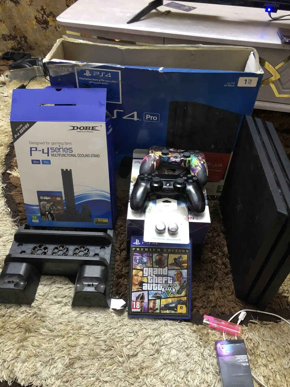 السلام عليكم ورحمة الله وبركاته
بلي 4 Pro اون لاين 1 تيرا 

قاعده تبريد 

قرص Gta5

مسكات كير جوستك 

يده اصليه 

والباقي هديه ويا سماعه ويده دكمه L1 فقط عاطله

الجهاز شرط شغال وما ملعوب بي نهائياً فقط مفتوح منضف تنضيف هواء داخلي غيرها اي شي بي ترجعه 

السعر 250 الف قفل 

مكاني صلاح الدين عندي توصيل


**إذا كنت صاحب هذا الإعلان وتريد حذفه لأي سبب، رجاءا أرسل رسالة إلى الدعم الفني**