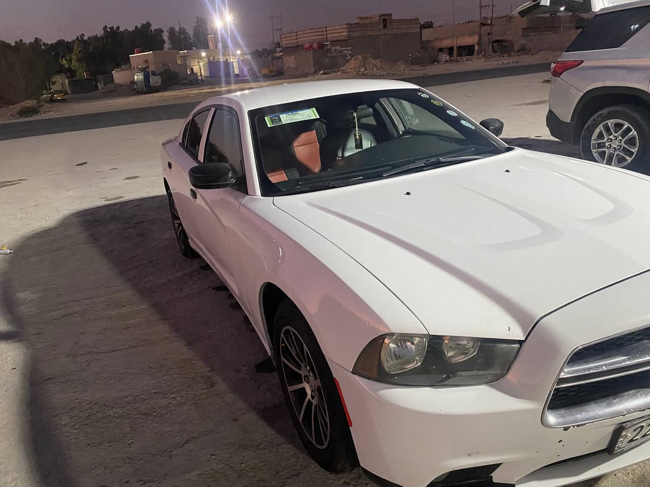 جارجر٢٠١٣حاويه بدون كص ولاضربه سياره جاهزه مكينه كير جداد تخم تاير جديد حداديه من الطول لطول مكينه٣٦٠٠كيرتعليك سياره جاهزه مكانه بصره سعر80ورقه ***********
