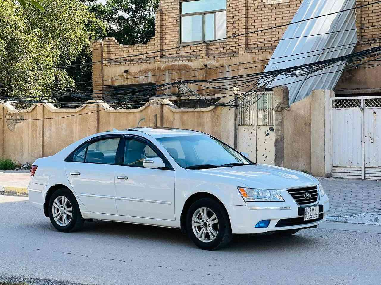 هونداي سوناتا خليجي مديل 2011 فول مواصفات سعر 117وبيه مجال للاستفسار الاتصال *********** خليجي مكفوله من ضربه وتبديل بيه صبغ جاملغ بدون دواخل ولباقي كفاله عامه مواصفات فول داخل بيجي فتحه سقف تحكم ستيرن حساسات خلفيه مري كهربائي داخل صاج يدات نيكل مكينة  4 سلندر دوش مكينه وكير مكفولات حداديه جديدهه تخم تاير جديد تبريد شغال ثلج سنويه لل 28مشروع وطني سياره جديده وجاهزه وأي نقص مابيهه مكان سياره كربلاء
