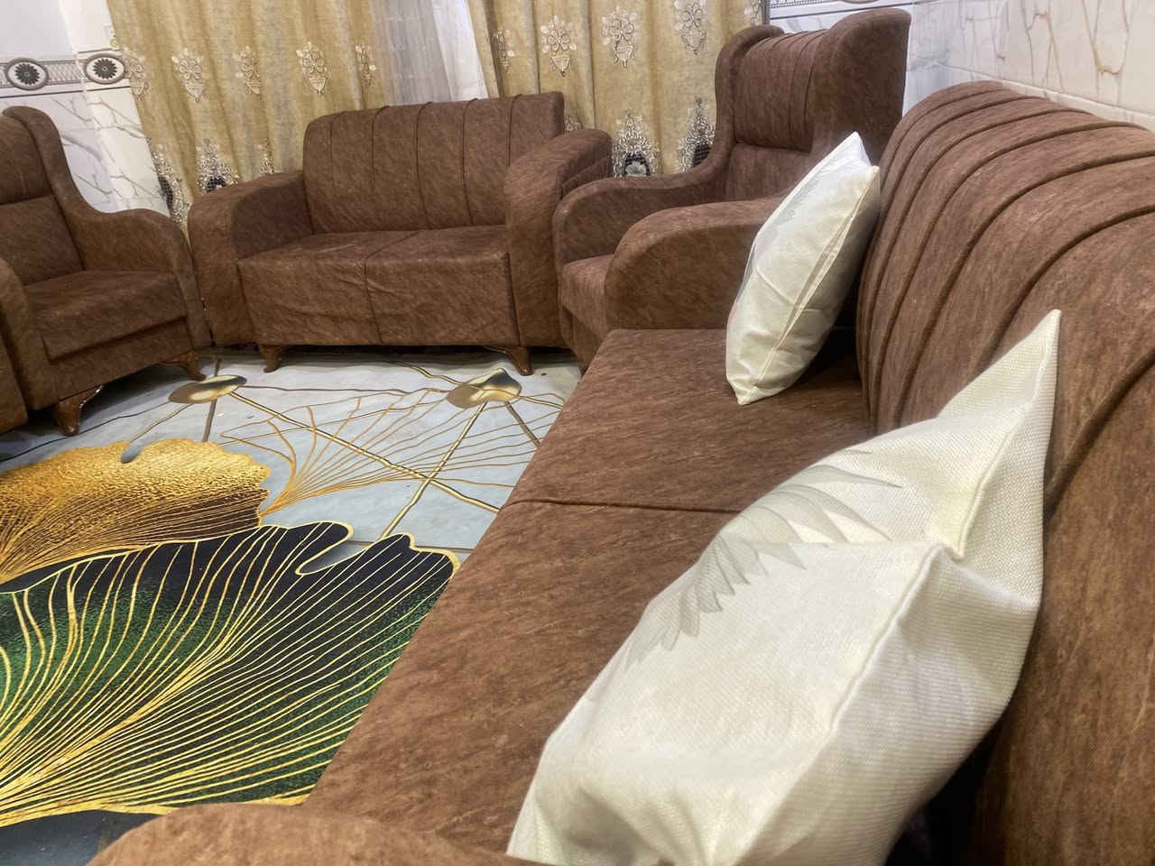 تخم 10 مقاعد نضيف تسكام اي ضرر مابي السعر 325 وبي مجال المكان كربلاء ***********
