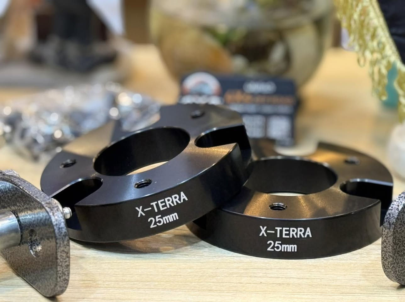 💢كماليات 4x4 Off Road💢          
        💥ملوك النيسان💥

  وصلتنه وجبة جديد سيت كامل تعلاية سيارة نيسان (اكستيرا، فونتيرا) أمامي (سبيسرات) وتراجي خلفية … الكمية محدودة 
————————————
قناة ال(TikTok) الخاصة بنا: 
https://www.tiktok.com/@.4x4.off.road?_r=1&_t=ZS-92UeUgs72NG
———————————————
للاستفادة من آخر العروض الاشتراك بقناتنا ع التلكرام: 
https://t.me/+MVgf2jrHb8FmZDMy
——————-
للحجز والاستفسار  يرجى مراسلتنا على طريق الصفحة او الاتصال 
على الارقام التالية:
📞***********
***********📞
📞*********** (وات ساب)
----------------------------
⏰ أوقات الدوام  من الساعة (9 صباحا - 9 ليلاً )
——————————————-
العنوان / بغداد - نفق الشرطة- خلف بريد حي الجامعة 
💢عنوانا التميز💢وغايتنا ارضائكم
