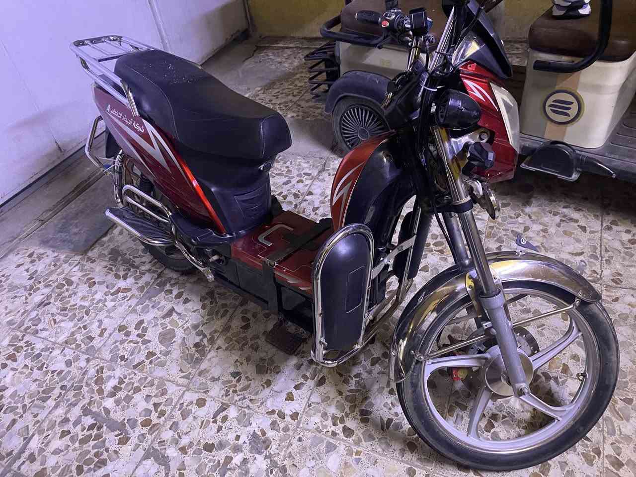 سلام عليكم دراجة هارلي للبيع نظيفة فقط يرادلهة تبديل باتريات ب 100 الف ماخذهة ب800 قيم واخذهة بل يرضي لله مكانهة الزعفرانية اربع شوارع ***********
