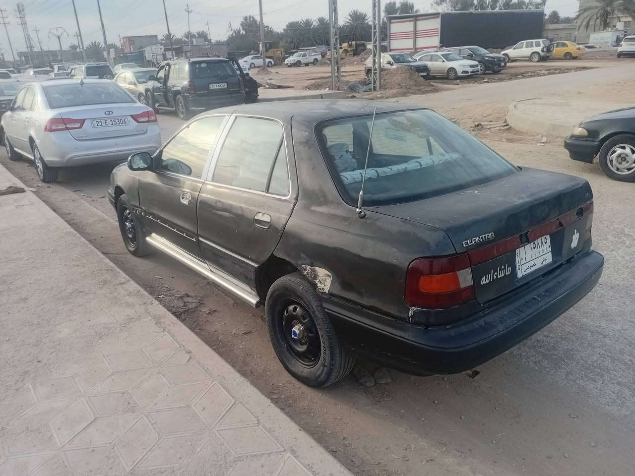 سلام عليكم للبيع الانتره مسطره 93 رقم ديالى شرط تحويل والغرامات  كير عادي محرك مفتوح خيط بخار ضعيف فرممه وحده بيه شي قليل لحيم سياره جاهزه سعرها 20 بيه مجال مكاني بعقوبه اي استفسار اتصل ***********
