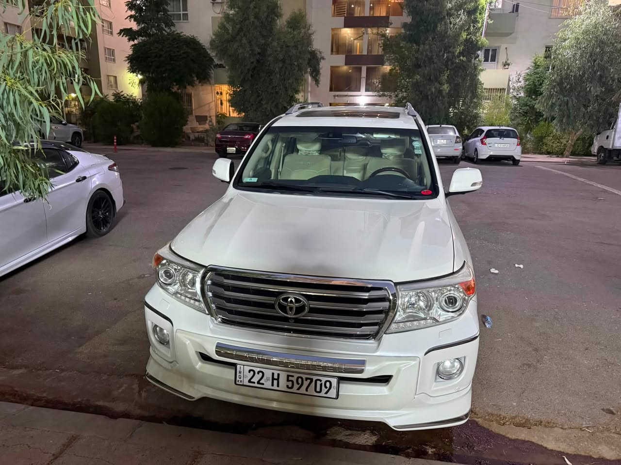لاندكروز VXRموديل 2015شركة. جيهان فول مواصفات محرك 5700اربع بصمات كرسين كهرباء خزن باب الخلفي كهرباء ماشيه 170 بيها بارد باب السايق بدون صبغ محرك مامفتوح سياره مال بيت تخم تاير جديد مال شركه سياره جديده
السعر 4 شدات 
مكان السياره اربيل او تكريت
***********
***********
