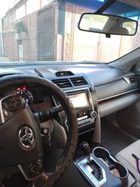 كامري XLE • وارد امريكي • ٢٫٥ ٤ سلندر