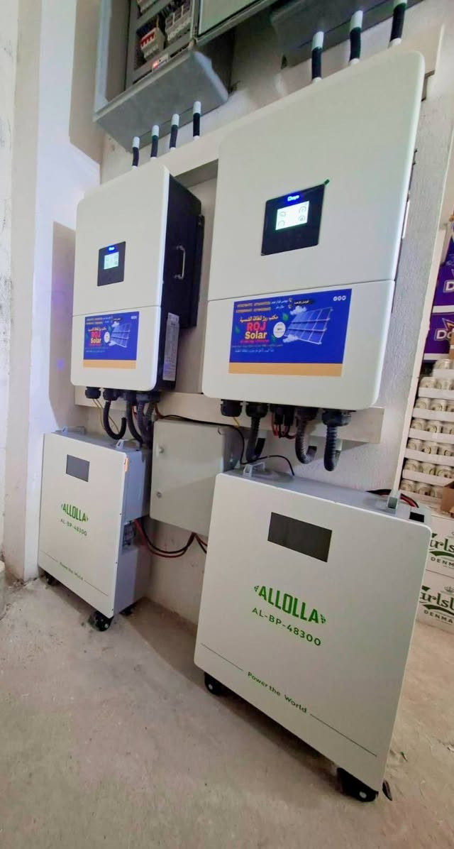 🚨 مع شركة روژ للطاقة الشمسية  تقود التحوّل! ⚡🌞
📍 من موقع العمل – #شاريا
🗓️ الخميس 19 / 3 / 2026
في ضربة جديدة تعزز موقعها في القمة، يعلن مكتب روژ للطاقة الشمسية عن تنفيذ مشروع نوعي ضخم تمثّل بـ تحويل أسواق دلوڤان خالد سيتو في #شاريا إلى منظومة #طاقة #شمسية متكاملة، تمنح كهرباء مستقرة، صامتة، وموثوقة على مدار 24 ساعة.
⚡ أرقام تتكلم عن القوة:
🔹 160 أمبير نهاري
🔹 30 أمبير ليلي
🔋 النتيجة؟
✔️ استقرار كامل بالكهرباء
✔️ تقليل جذري للاعتماد على الشبكة والمولدات
✔️ توفير مالي مستمر على المدى الطويل
🚀 باستخدام أحدث تقنيات High Voltage، هذا المشروع مو مجرد تركيب…
هذا تحول حقيقي نحو الاستقلال الطاقي.
🌞 مواصفات المنظومة العملاقة:
▪️ 75 لوح Longi بقدرة 640 واط
▪️ ضمان الألواح: 15 سنة
▪️ 2 إنفرتر Deye – 16KW – ثري فيز (ضمان 5 سنوات)
▪️ 2 بطارية ليثيوم بسعة 15KW
✨ روژ للطاقة الشمسية… مو بس ننفذ مشاريع، نصنع فرق حقيقي على أرض الواقع.
🔥 إذا تريد:
كهرباء 24 ساعة + هدوء + توفير حقيقي
فأنت تحتاج قرار واحد فقط… والباقي علينا.
📞 احجز استشارتك الآن:
👷‍♂️ مهندس قيدار
*********** – ***********
👤 سلام سلو
*********** – ***********
#روژ_للطاقة_الشمسية #HighVoltage #طاقة_نظيفة
#شاريا #شيخان #أربيل #بعشيقة #هولير #العراق #دهوك #duhok #Erbil #mosul #موصل #نينوئ #Iraq #طاقة #الشمسية #solar system
