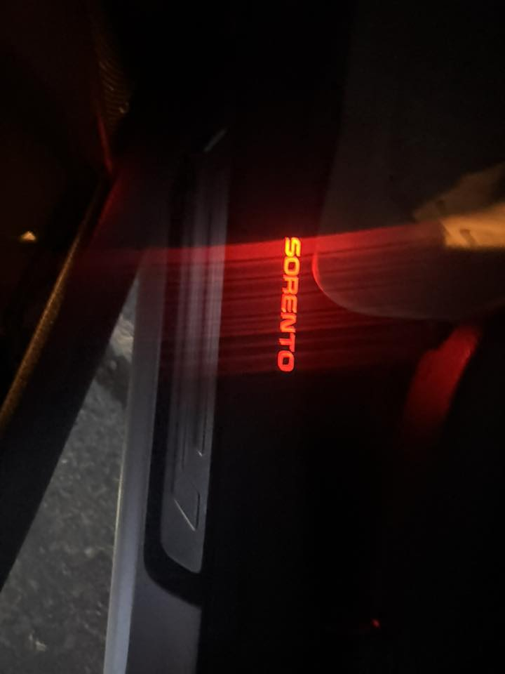 شبابنا الطيبين افتح الفيديو حتى تعرف كل تفاصيل السياره لانو أنتوا أصحاب طريق بعيد والنجاة في الصدق 
كيا سورنتو 2012 أمريكي كلين أعلى فئة 
Sx 
• محرك 6 سلندر سعة 3500cc قوي واعتمادي
 • تحكم بالستيرن
 • مقاعد جلد كهرباء
 • مقاعد أمامية تدفئة وتبريد
 • مقاعد بخاصية الذاكرة (Memory Seats)
 • الأبواب الأمامية بصمة
 • إشارات بالمرايا
 • مرايا جانبية شفط
 • نظام تبريد قوي (3 قطع ثلج) + تدفئة نار
 • ستيرن هيتر
 • شاشة كبيرة أصلية
 • كاميرا خلفية مع حساسات
 • السونار موجود
مكانها الفلوجة 
 
السعر 149

***********
***********
***********
