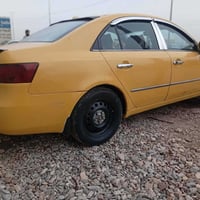 سوناتا للبيع موديل 2008 محرك 2400 أمريكي حادثها بنيد و جاملغ رقم بغداد...