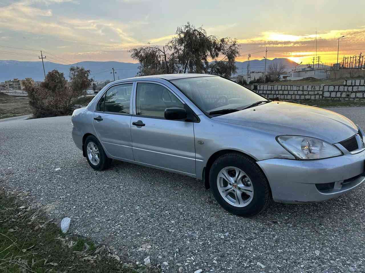 لانسەر مۆدیل ٢٠٠٧ سەنەوی  نوێ هەتا ٢٠٣٠  سەیارەکە بەناوی خۆمانە ٢ پارچە بێ ناو گرتن
سعر:٦٩ مەعامەلە
ڕەقەم تەلەفوون:***********
شوێن:قەڵادزێ
