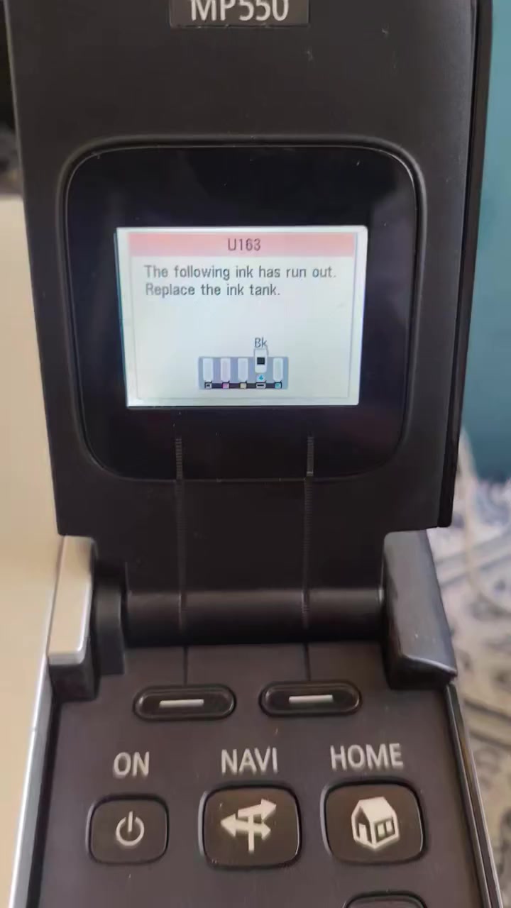 طابعة كانون  550 Pixma mp
بالة أوربي
نقصه لون اسود مثل ماموضح بالفديو انطيك وياهة احبار سائل ازرق واصفر ووردي مجاني هدية مني

الطابعة متروكه من زمان ماعندي شغل بيهة عوزه  لون اسود

السعر ٦٠ الف

مكاني ديالى 

والمو شراي لايدخل خاص ويبقة يسأل ويدوخني.


**إذا كنت صاحب هذا الإعلان وتريد حذفه لأي سبب، رجاءا أرسل رسالة إلى الدعم الفني**