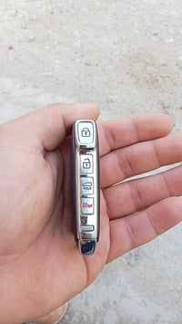 بصمه فروتي.   امريكيه جتي الين تشغلن عن بعد بصمه جديده ما مستعمله اصلن...