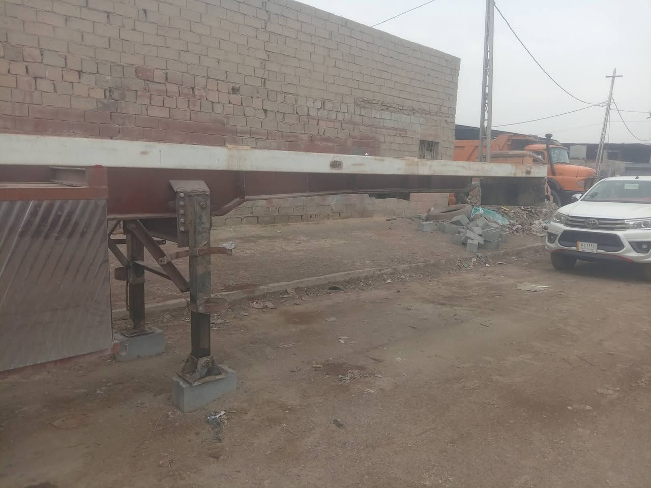 للبيع شاصي عربانه ١٦ كامل جديد مكفول من كسر وفطر طول ١٢ ونص  سعر ٢٥ ورقه وبيه مجال مكان الفلوجة ***********
