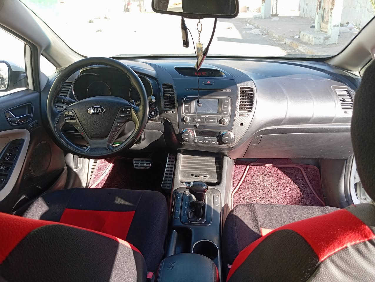سيراتو للبيع موديل 13شكل14فول للخير بصمه مكينه 200 كفاله عامه عده البراد  سعر 120وبيه مجال التصال *********** العنون النجف رضويه 4
