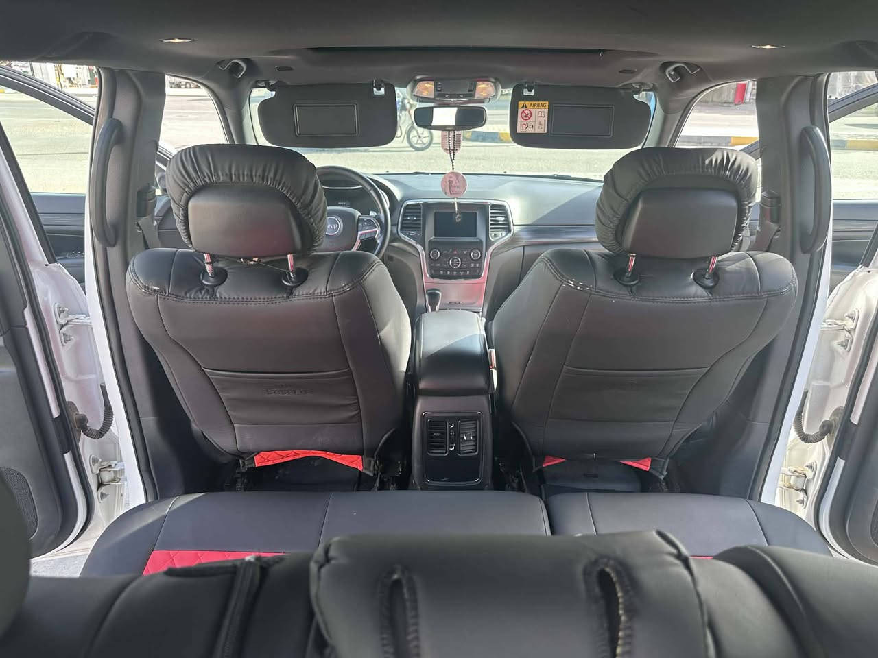 السلام عليكم جيب لاريد فول 21 خليجي كفاله عامه رقم بغداد ماشيه 90 سياره جديده حيل ما بيها اي نقص بيع ومراوس
ذي قار الفجر 
تلفون ***********
السعر 265
