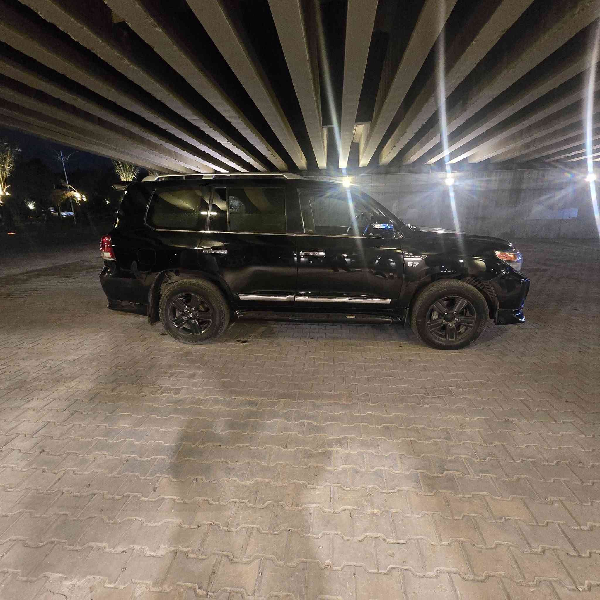 للبيع لاندكروز 2012 8سلندر 406تبديل قطه وحده جاملغ ايمن بلاك اديشن
العنوان بغداد السعر 320$للاستفسار 
***********
