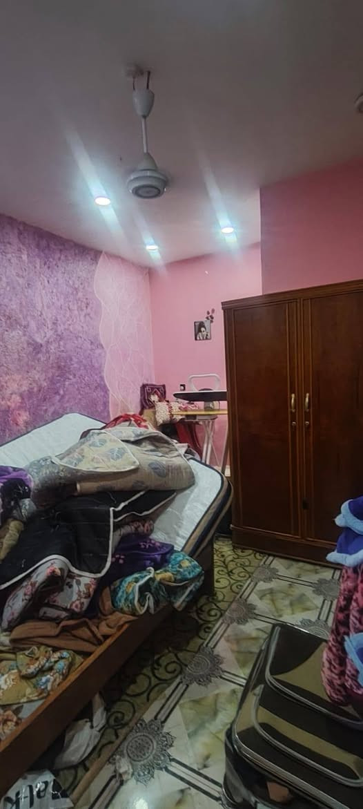 يالله بيت طابقين للبيع طابو زراعي سند25المساحه 200م  ركن  يتكون طابق الأول صاله مطبخ ستقبال صحيات كراج طابق الثاني 3 غرفه  سويت  الموقع ممتاز كربلاء طويريج حي الرياض قرب شارع المستشفى استفسار اكثر مراسله او اتصل  
*********** 
***********
