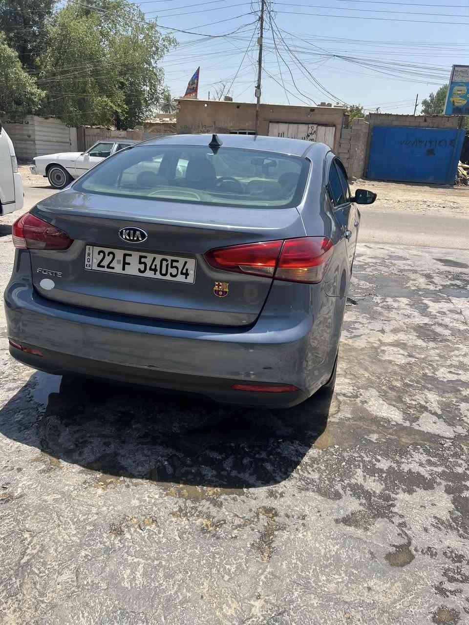 السلام عليكم
كيا فورتي موديل 18 
رقم اربيل بسمي
السياره جاهزه من كلشي مابيه نقص برغي
صور الحادث بمريكا موجودة ويه الصور
جهة السايق مصبوغه اثر جراد وخدوش جمالية
السعر 110$
مكاني بغداد الزعفرانية
للتواصل ***********
