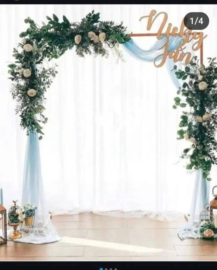 ستاند مناسبات بهذا الشكل يتزغر ويتكبر 3*3 وتگدر اسوي 4*2 وحسب القياس اللي تريده سعره 50 ألف 
للحجز ماسنجر او واتساب ***********
