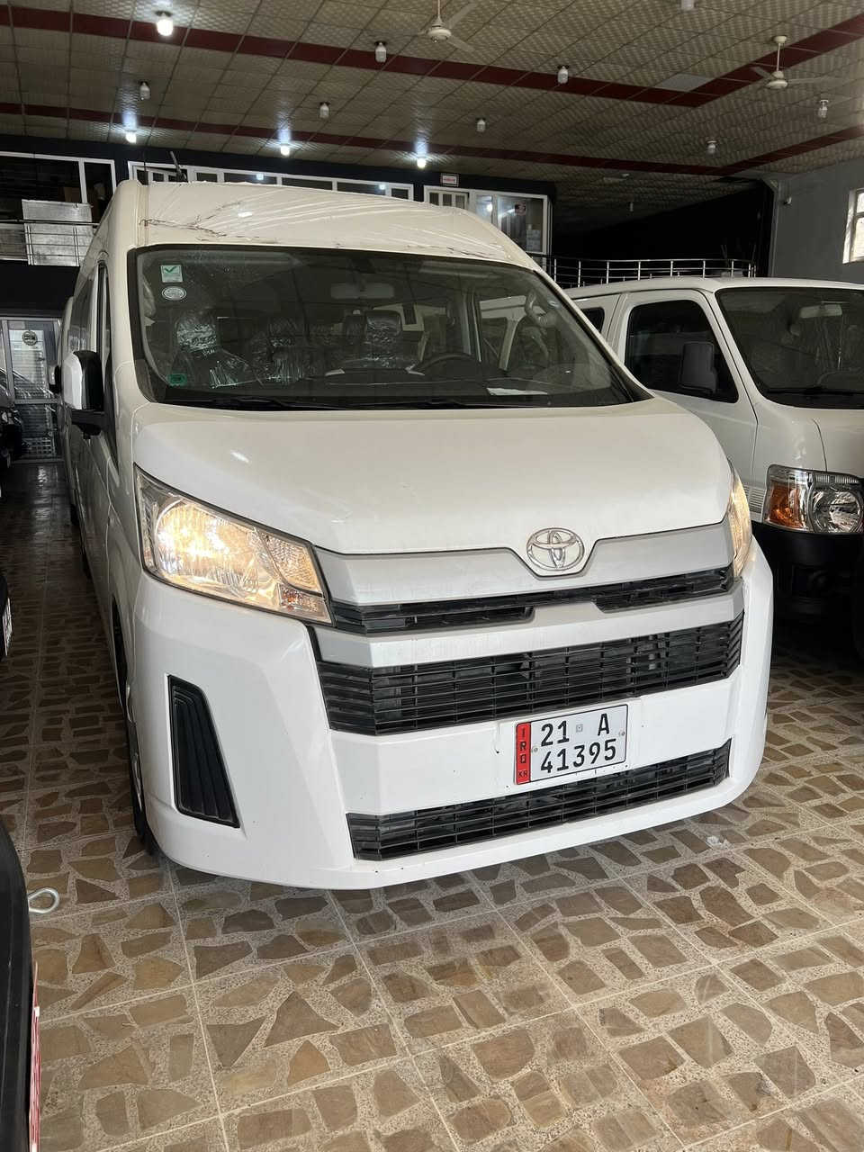 اللهم صلی علی نبینا محمد
تویوتا هـایس
مودیل ٢٠٢٣
ربع فول 
ماشیة ٨٨ الف كم
كیر عادي 
بیها شویة تعدیل بجاملغ خلفي
جامین تفتح
سویج ریموت
كشنات خلفي ٤
سعر//٣٧،٠٠٠$
***********
عنوان// اربیل
