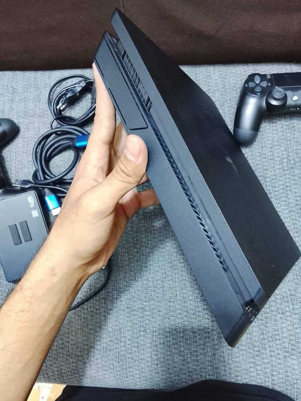 نجف فقط ماعندي توصيل بلي4مهكر نضام12 للبيع مامفتوح ابد ملحقاته يدات2 وهارد500 مليان العاب والجهاز ذاكرته500هم بي العاب خير من الله مكاني كوفه حي ميسان السعر 325وبي مجال قليل جدا0774 508 0847
