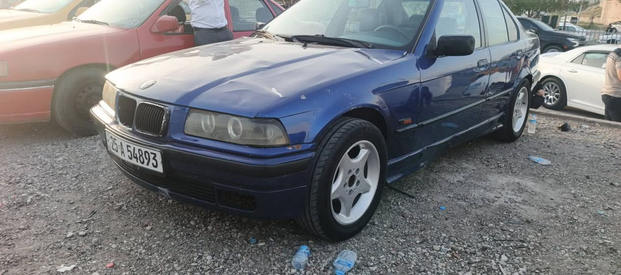 BMW E36 
مۆدێل ١٩٩١
سبوغ عام بۆ جوانی بەبێ دەعم و لێدراو
 سلایت
چوار جام کارەبا 
تەبریت 
مەکینەی 523 سەقەر مەکینەی سفری لەسەرە 
ڕەقەمی تازەیە بەس سەنەوی مانگی ١٠ بەسەر ئەچێت 
بەشەرتی تەحویل و وەکالە 
دەفتەر بەنزینی هەیە 
صاڵانصاي سپۆرتی بۆ بەستراوە ئەتوانی سەوتی زیاد و کەم بکەی 
سعر 35 وەرەقە و مەجال شوێن کەرکوک 
***********
*********** كركوك, العراق
