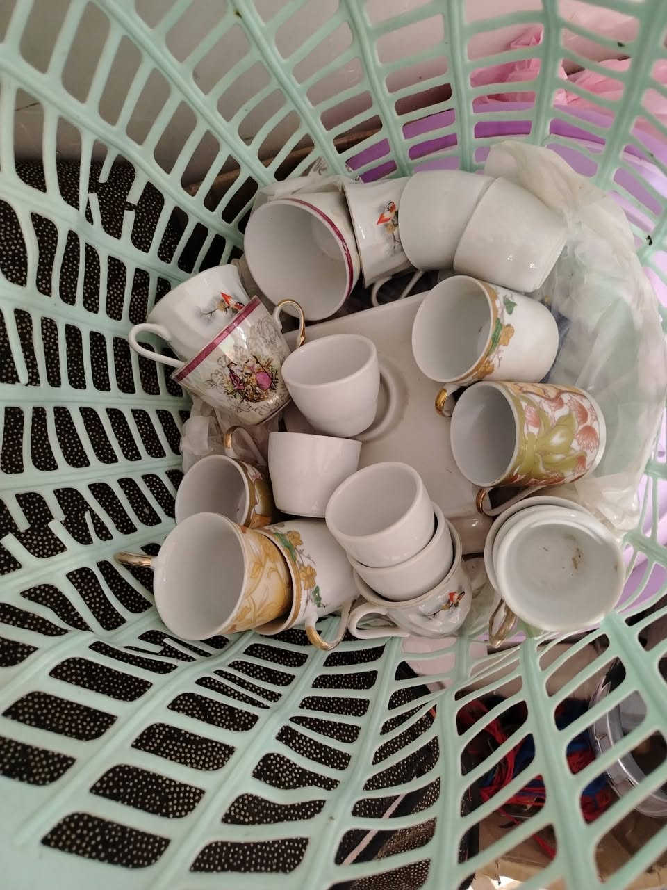 كربلاء سيف سعد ***********
تريدهن شلعه وحده تريد كم قطعه
