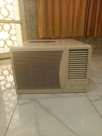 مكيف للبيع السعر خاص 07756695529