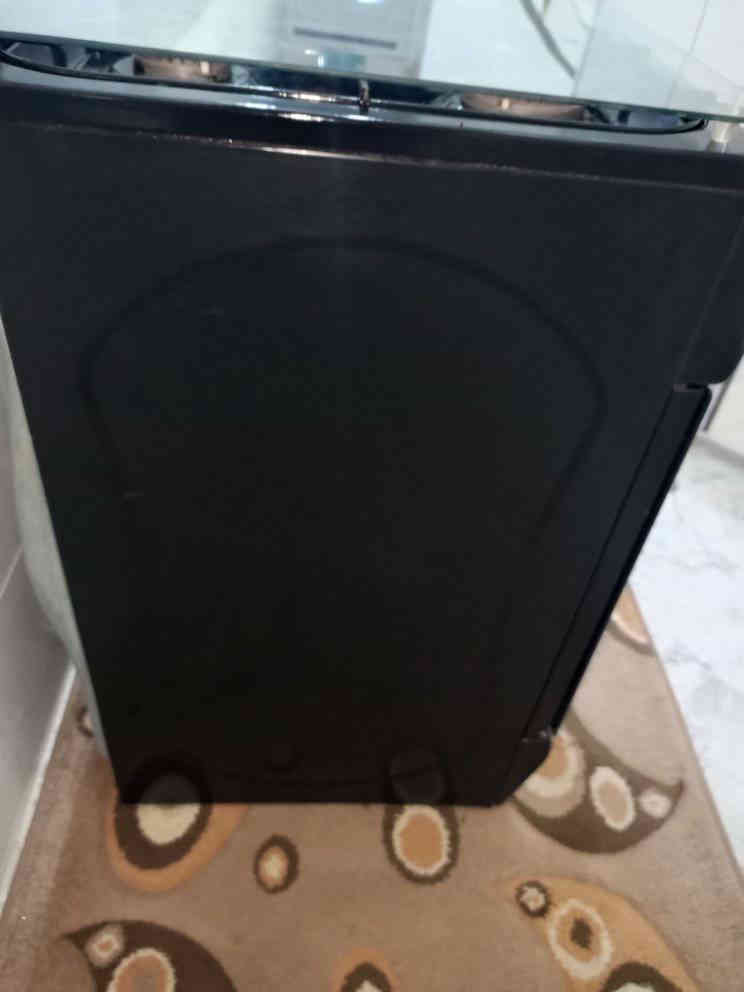 للبيع طباخ اربع عيون 
شرط الشغل والنظافة 100%
100الف بي مجال للشرايه 
***********واتس
***********واتس
