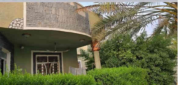 السلام عليكم دار للبيع الكاظمية منطقة الطي شارع البو عبود عرض الشارع ٢٠ متر مساحة الأرض ٥٠٠ متر ..المسبح ٤×٤ يرادلة ترميم مساحة البناء ١٢٠ طابق واحد يرادلة ترميم طابو صرف سند ٢٥ سند بأسم صاحب الأرض يعني مو من واحد الواحد ***********
