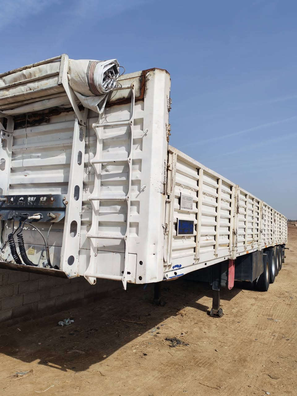 السلام عليكم للبيع عربانه شبكيه حدادة ابو حيدر 
عربانه جاهزه على اخر حبايه بشرط تشدها وتطلع تحمل 
مكاني واسط الكوت ناحية الدجيلي 
السعر 120 وبيها مجال ورجائآ فقط الشراي يتصل وتفاصيل كلها موضحه بالفيديو 
***********
