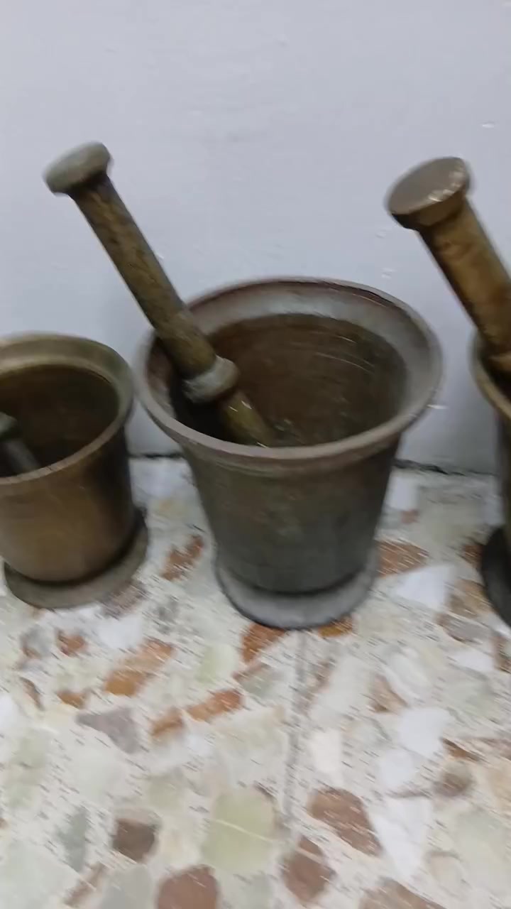 السلام عليكم هاونات عدد ٤ للبيع السعر ٤٠٠ الف يوجد توصيل تحياتي لكم


**إذا كنت صاحب هذا الإعلان وتريد حذفه لأي سبب، رجاءا أرسل رسالة إلى الدعم الفني**