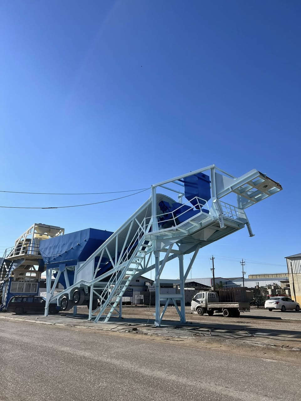 معمل كونكريت بروماكس موبايل 100 متر ناشف وياها سايلو واحد 100 طن و برينه واحد 10 انج معمل كامل و جاهز موديل 2015
مكان كركوك شركة سامان 
للسعر ***********
